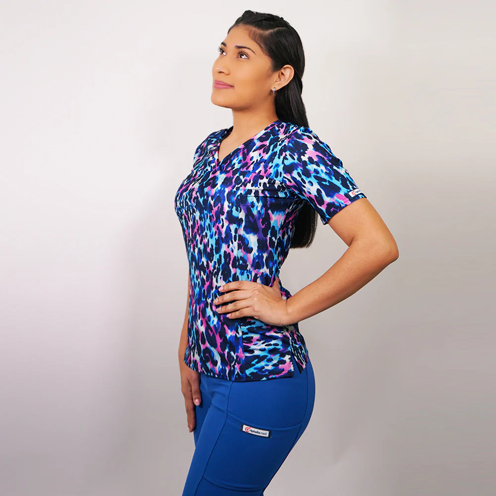 Delantal clinico Mujer tela elasticada estampada. Combina con Azul rey