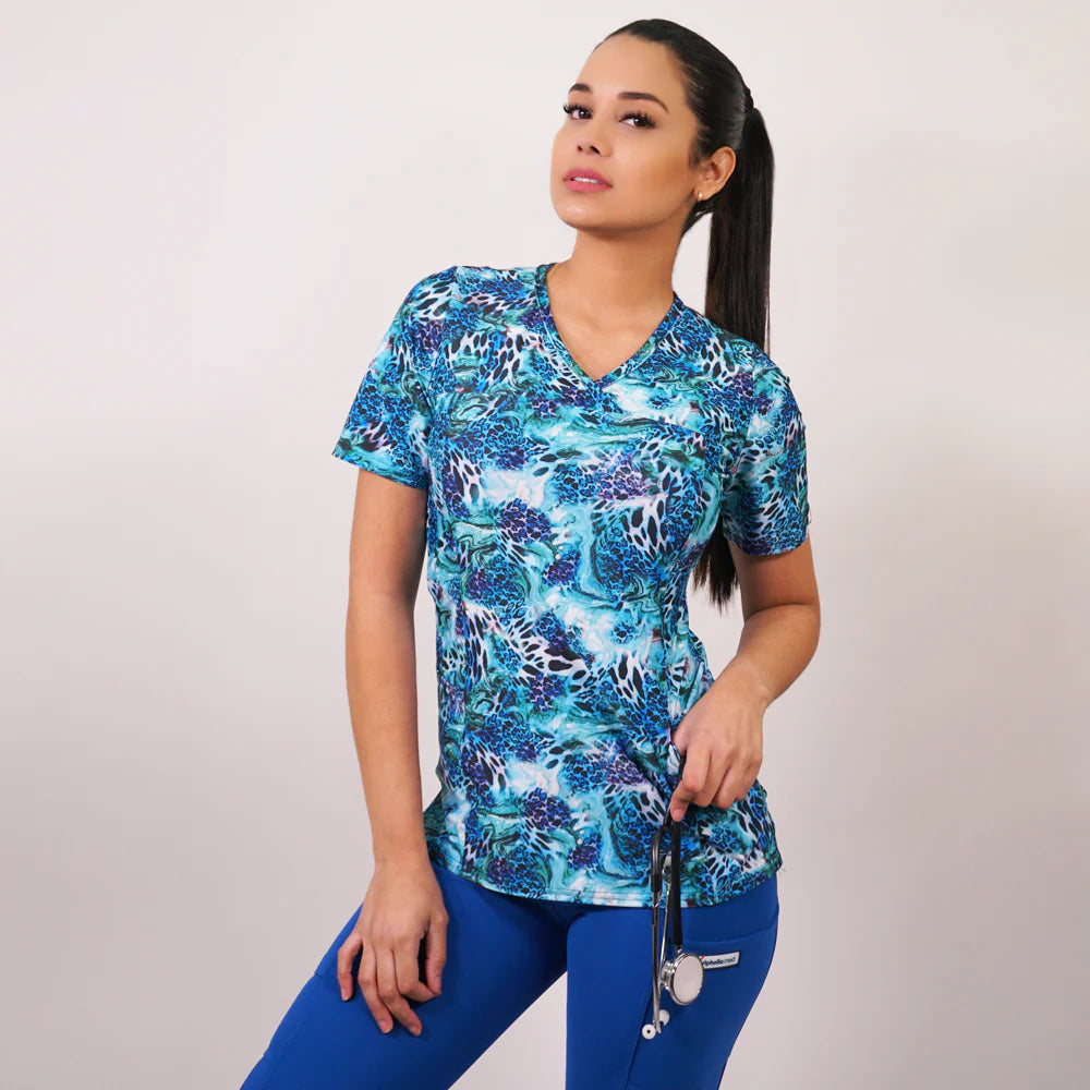 Delantal clinico Mujer tela elasticada estampada. Combina con Azul Rey