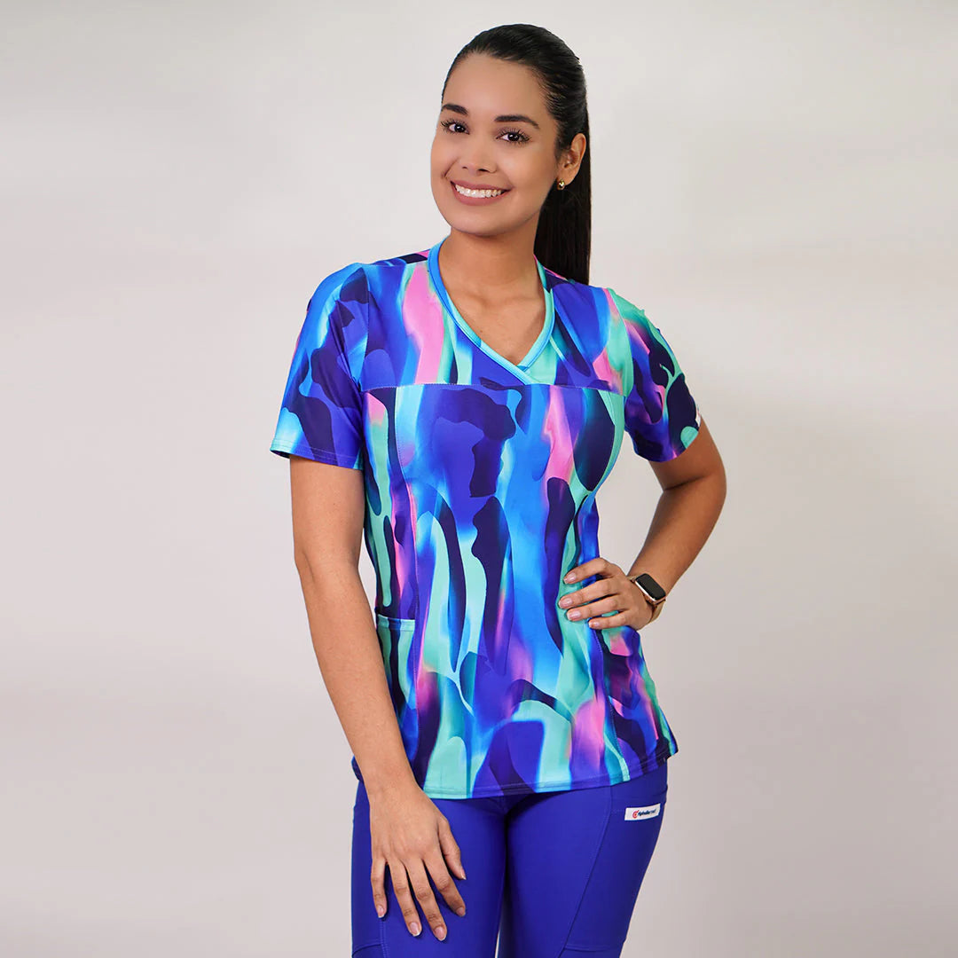 Delantal clinico Mujer tela elasticada estampada. Combina con Azul Rey